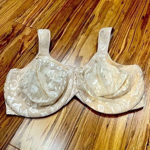 42DDD LIKE NEW Wacoal Awareness Bra in Sand, style 85567